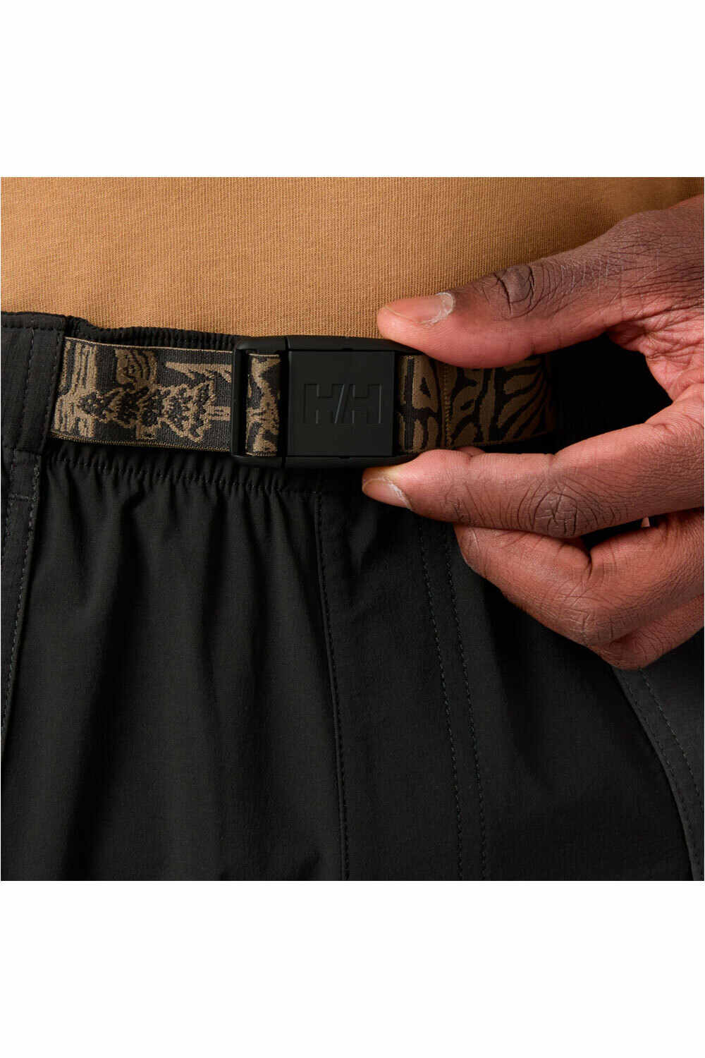 Helly Hansen pantalón corto montaña hombre AWE RELAXED SHORTS 03