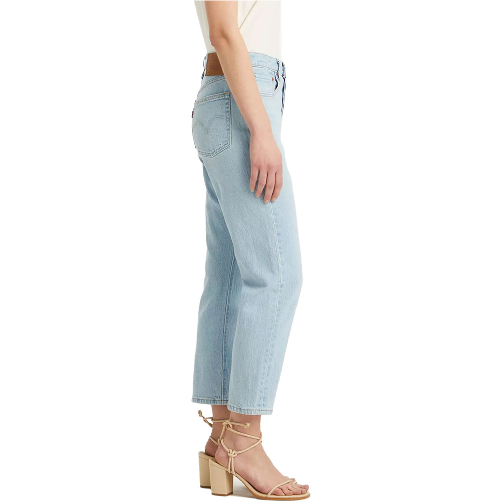 Levi'S pantalón mujer 501 CROP LIGHT INDIGO - WORN IN vista detalle
