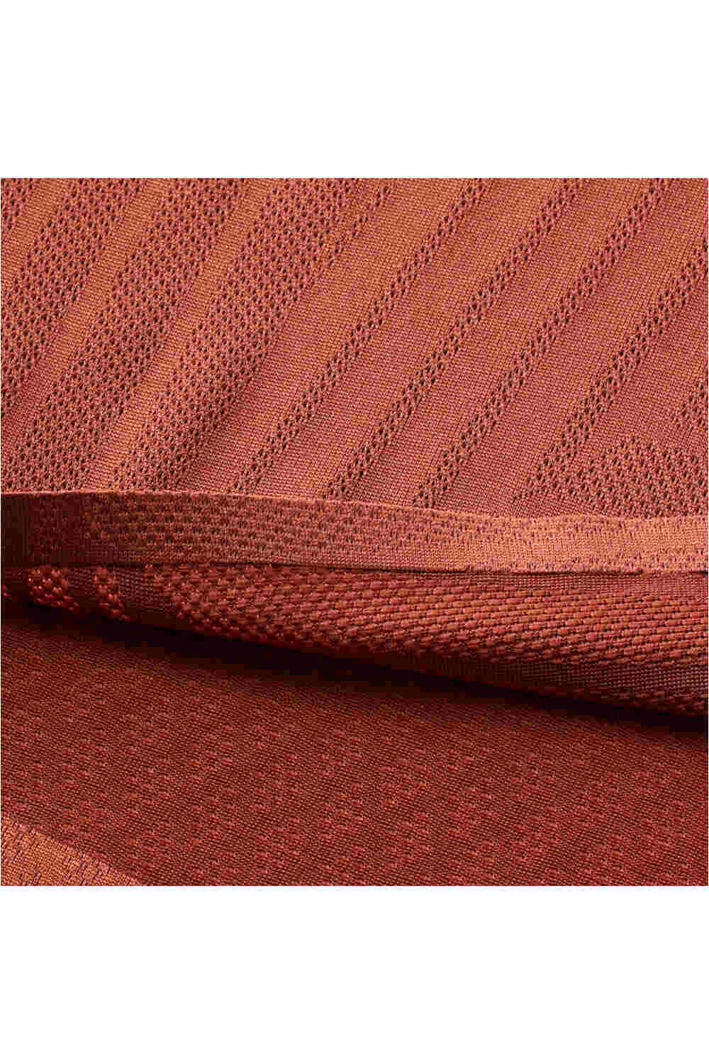 Mizuno camiseta técnica manga corta hombre Tech Light Short Sleeve Tee vista detalle