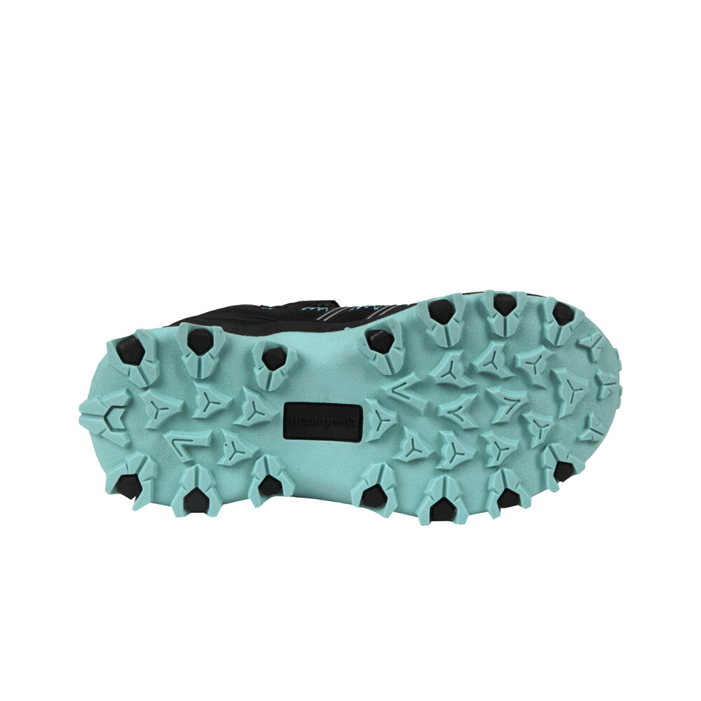 Neak Peak zapatilla trekking niño FOCUS LOW JR vista trasera