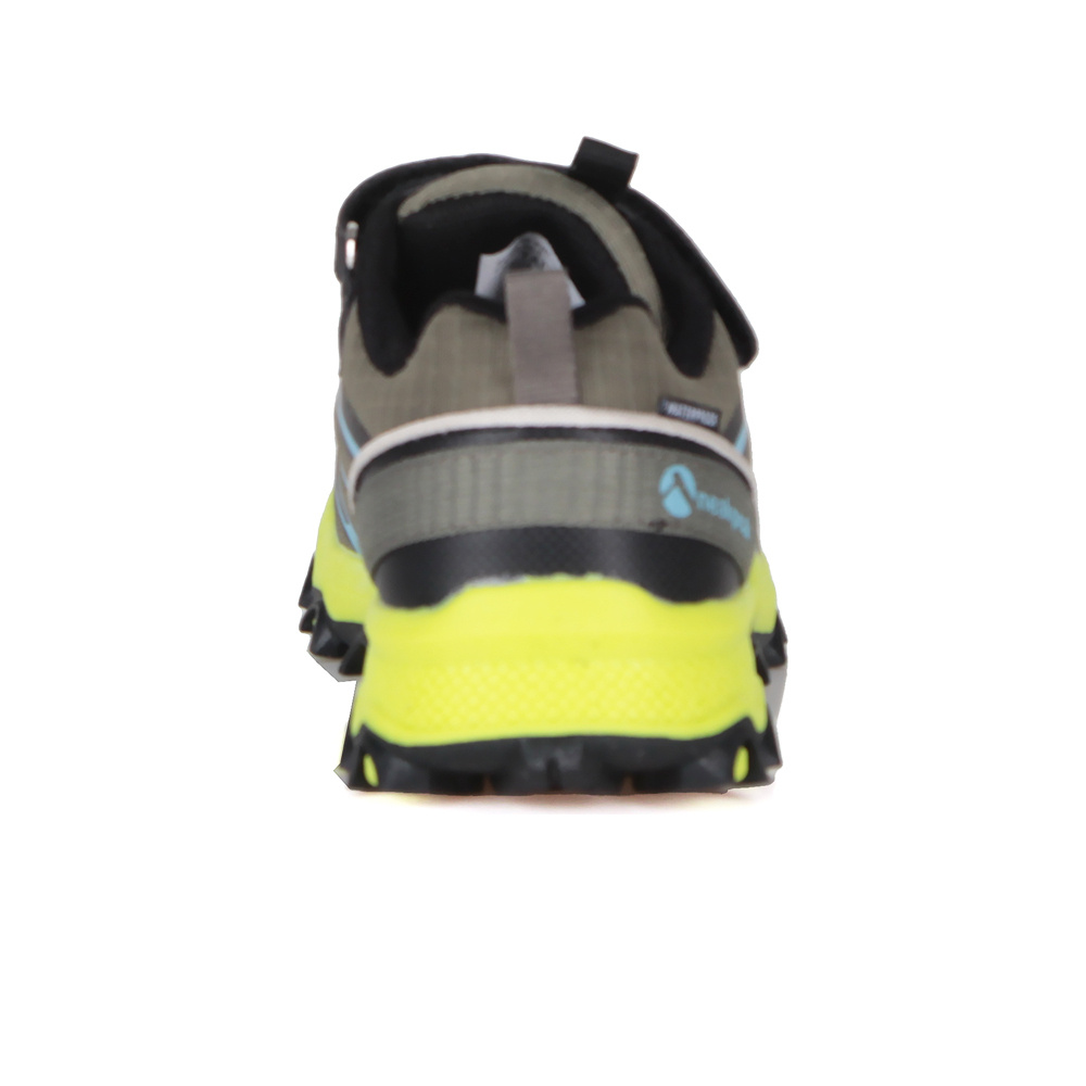 Neak Peak zapatilla trekking niño TREKER LOW JR vista trasera