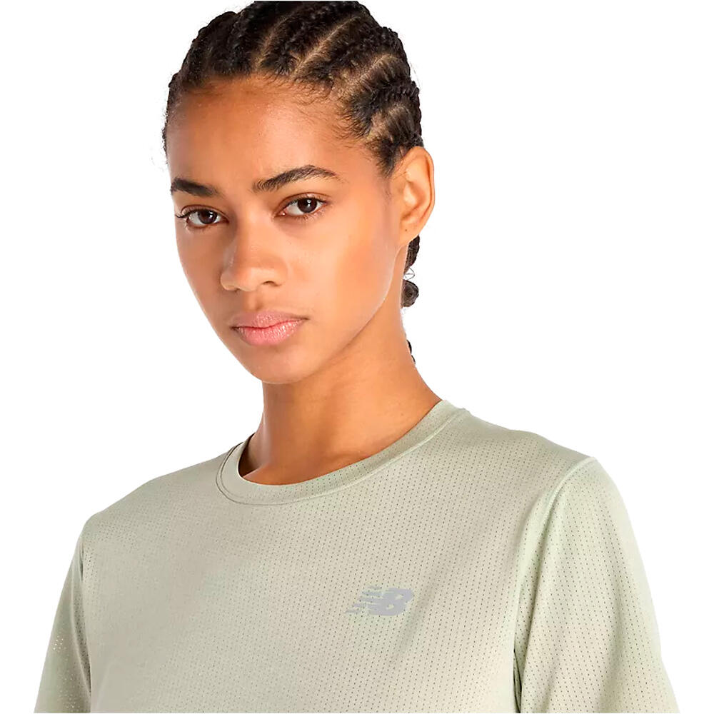 New Balance camiseta entrenamiento manga corta mujer Athletics T-Shirt 03