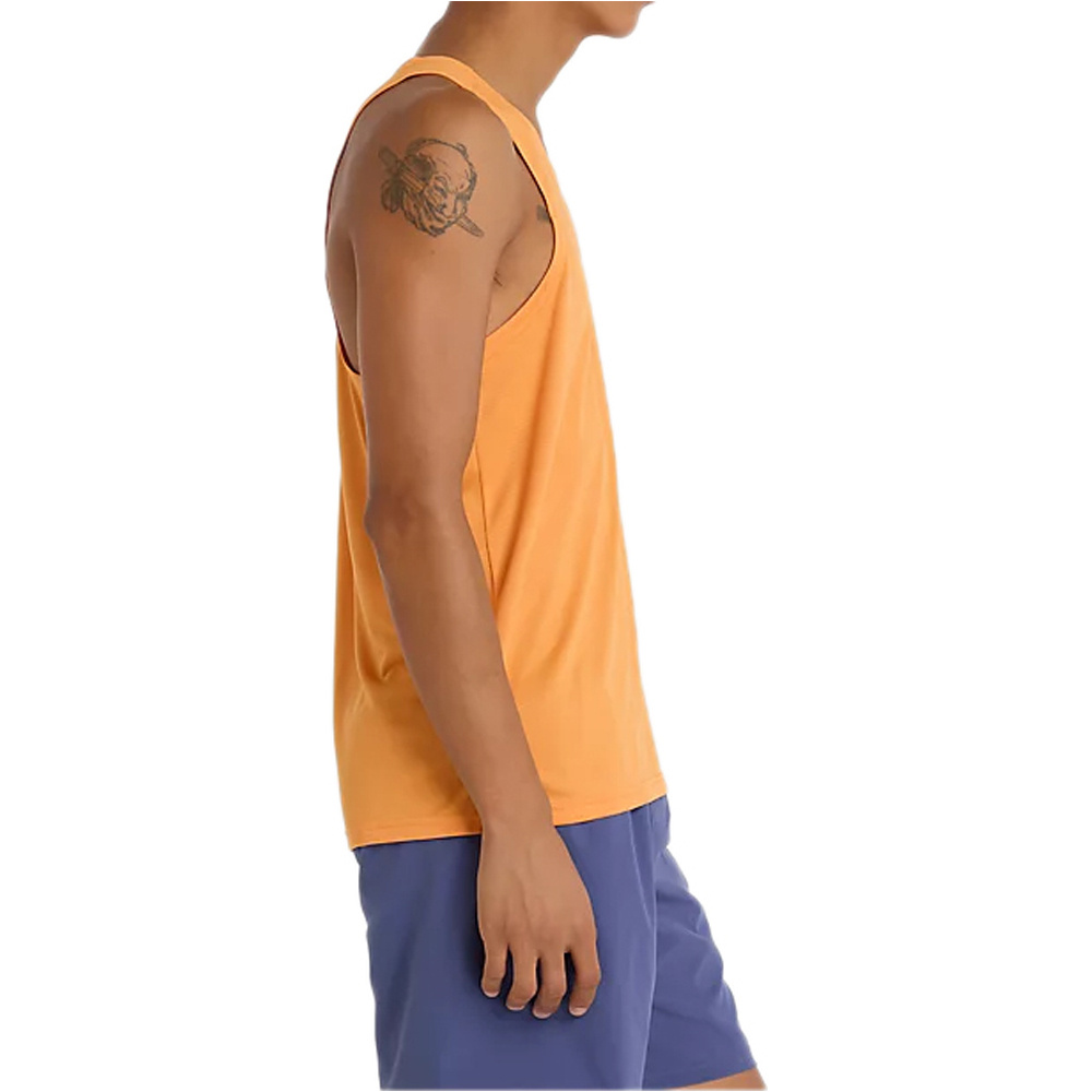 New Balance camiseta entrenamiento tirantes hombre Sport Essentials Singlet vista detalle