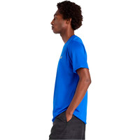 New Balance camiseta técnica manga corta hombre Sport Essentials T-Shirt vista detalle