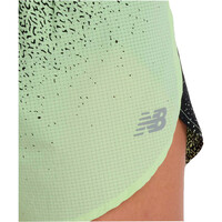New Balance pantalón running mujer RC Ultra Light Printed Short 3 03
