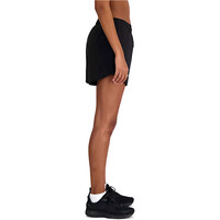 New Balance pantalón running mujer Sport Essential Short 5 vista detalle
