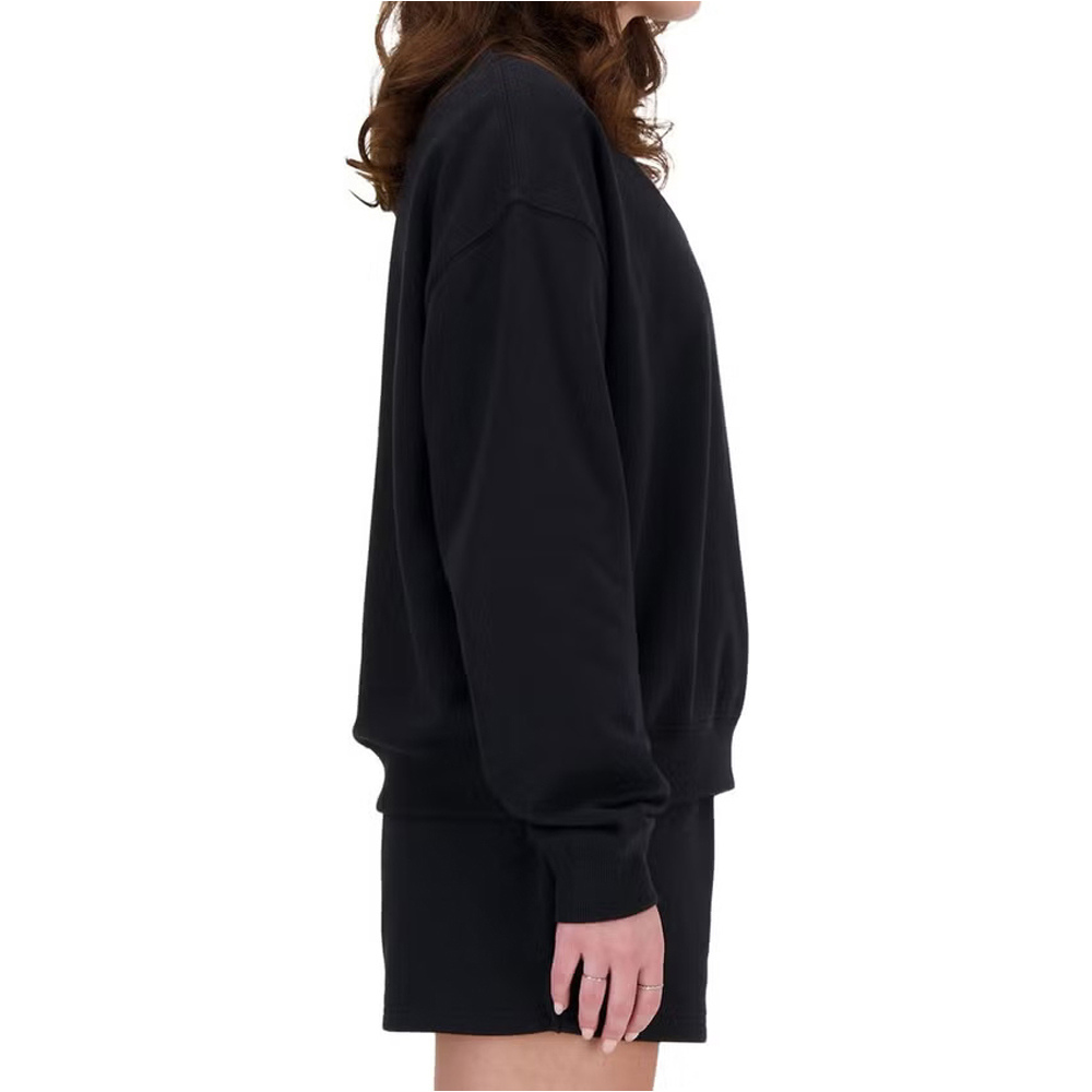 New Balance sudadera mujer Sport Essentials French Terry Crew vista detalle