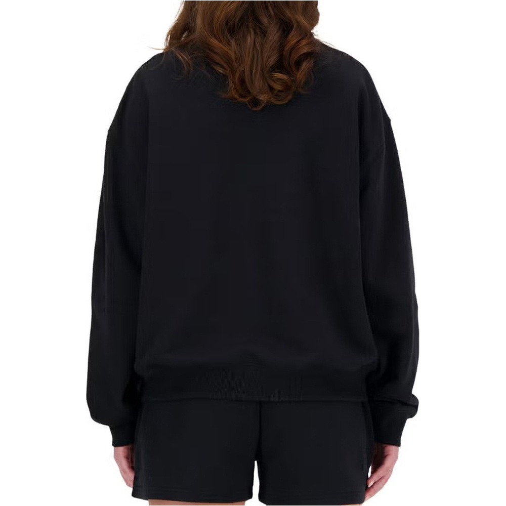 New Balance sudadera mujer Sport Essentials French Terry Crew vista trasera