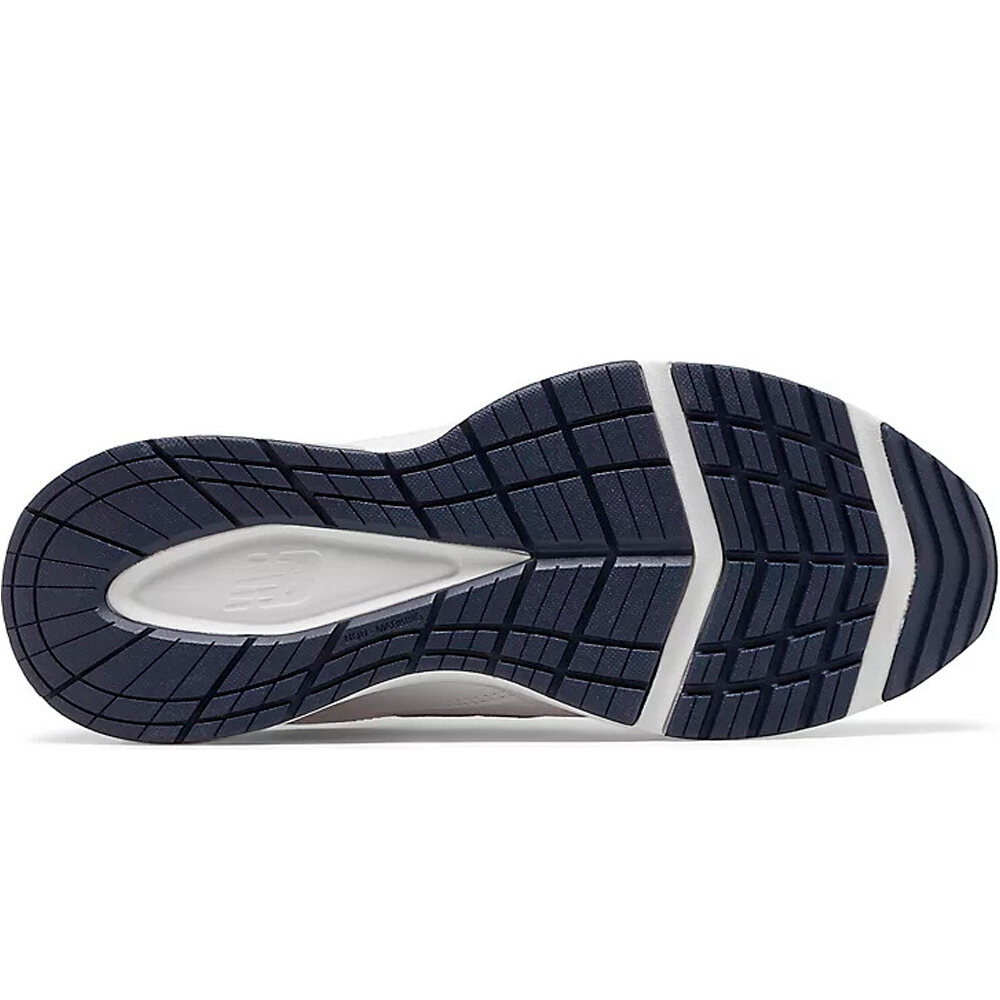 New Balance zapatilla indoor hombre MX608V5 vista trasera