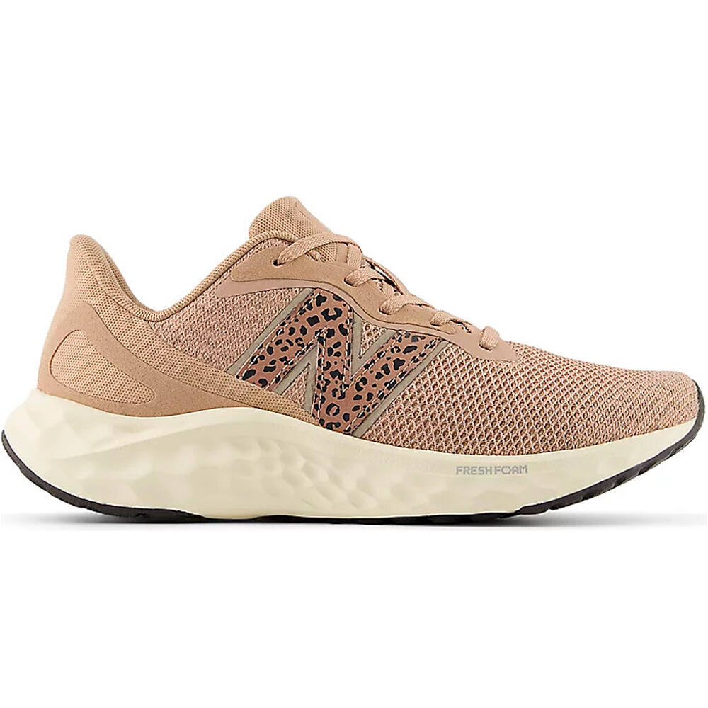 New Balance zapatilla moda mujer FreshFoam Arishi v4 lateral exterior