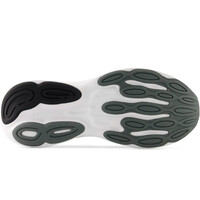 New Balance zapatilla running hombre FreshFoam 680 v9 vista trasera