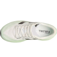 New Balance zapatilla running hombre FuelCell Rebel v4 vista trasera