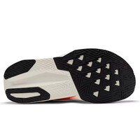 New Balance zapatilla running hombre FuelCell Rebel v5 vista trasera