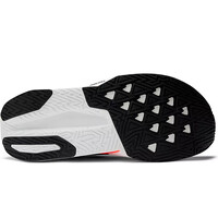 New Balance zapatilla running hombre Rebel v5 vista trasera