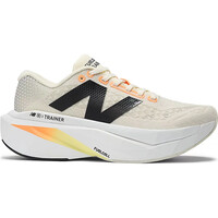 New Balance zapatilla running hombre Supercomp TrainerV4 lateral exterior