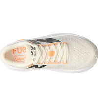 New Balance zapatilla running hombre Supercomp TrainerV4 vista superior