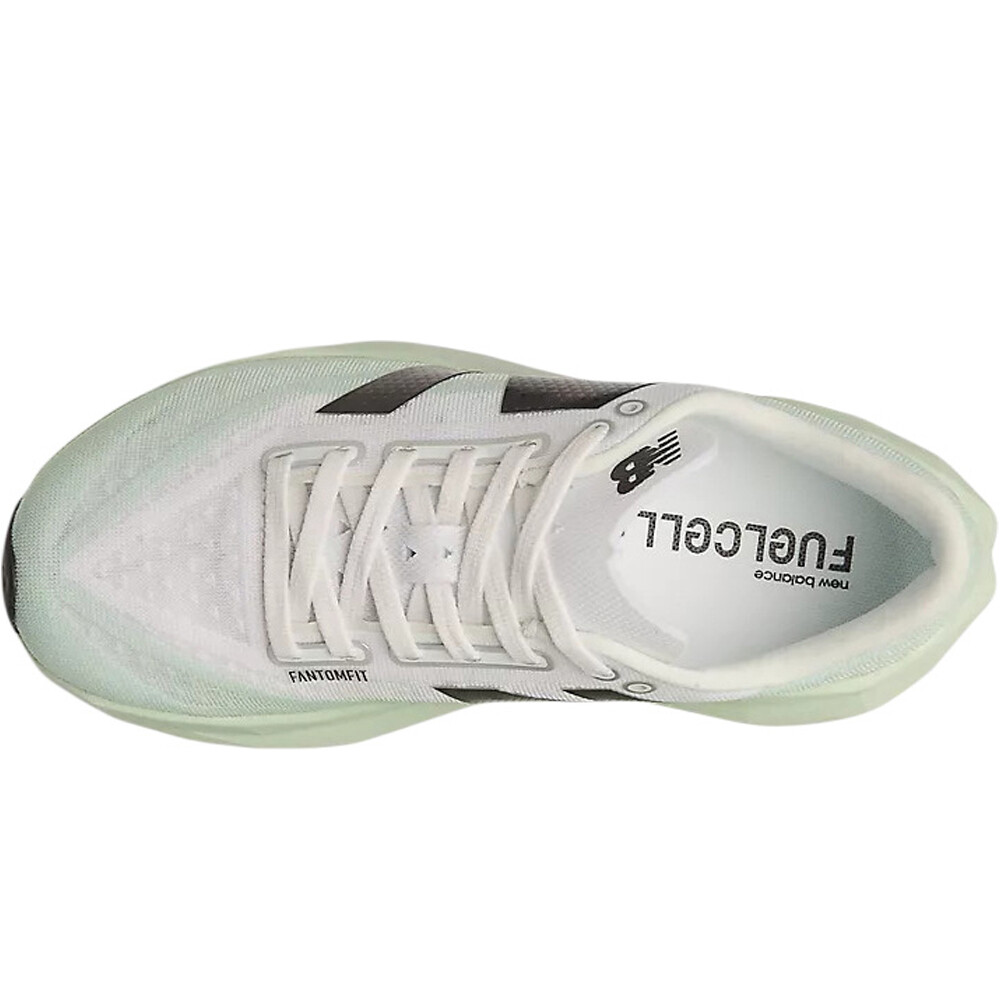 New Balance zapatilla running mujer FuelCell Rebel v4 vista trasera