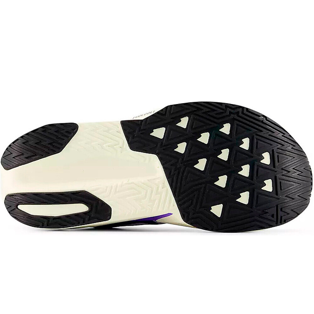 New Balance zapatilla running mujer FuelCell Rebel v5 vista trasera