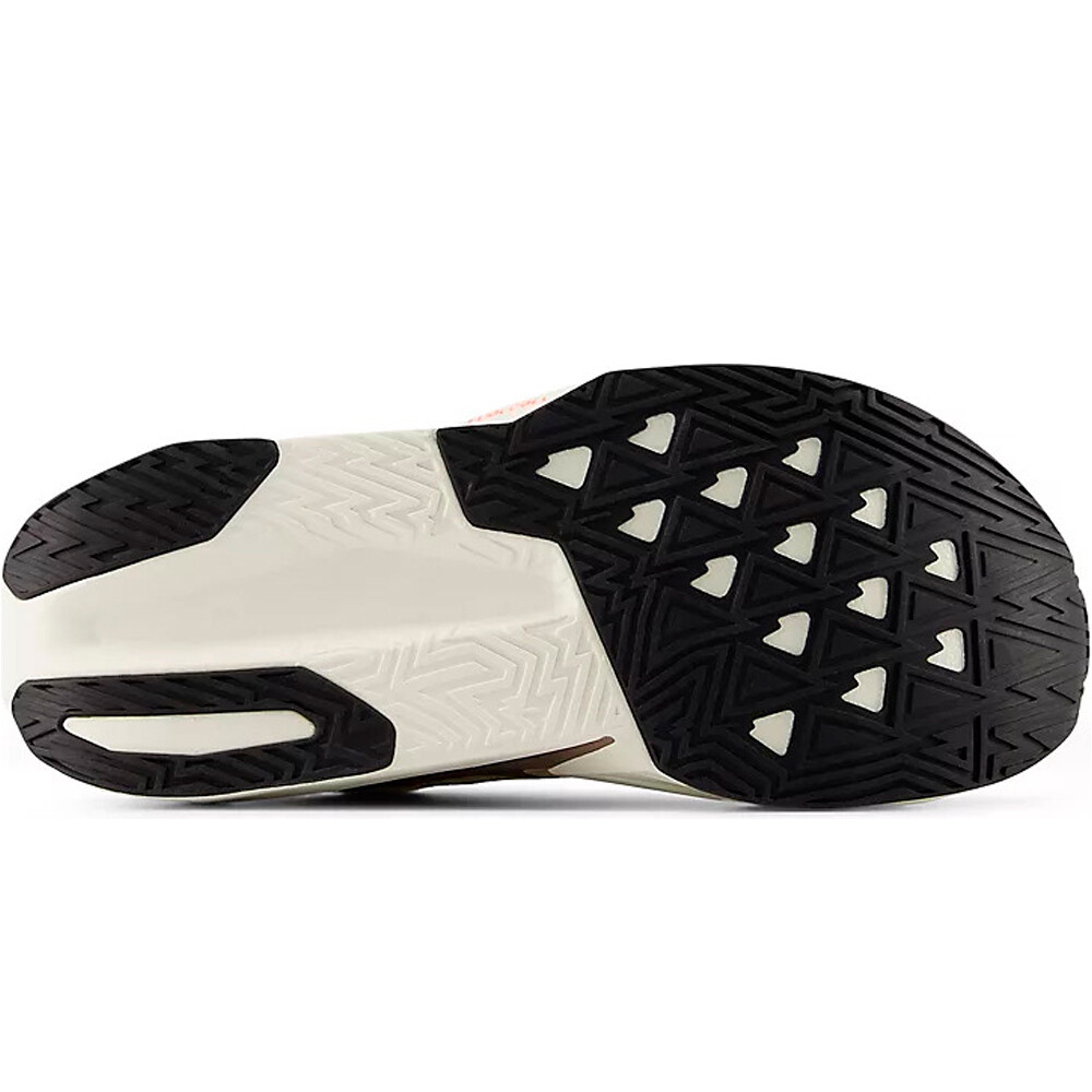 New Balance zapatilla running mujer Rebel v5 vista trasera