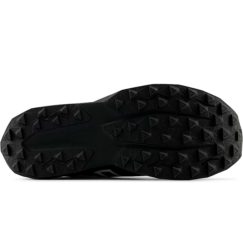 New Balance zapatillas trail hombre FuelCell Venym vista trasera