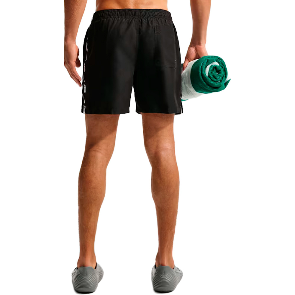 Nike bañador playa hombre 5 VOLLEY SHORT TAPE vista trasera
