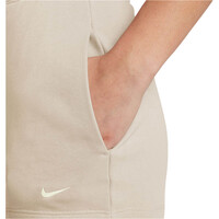 Nike bermuda mujer W NSW NK CHLL FT HR 2IN SHORT vista detalle