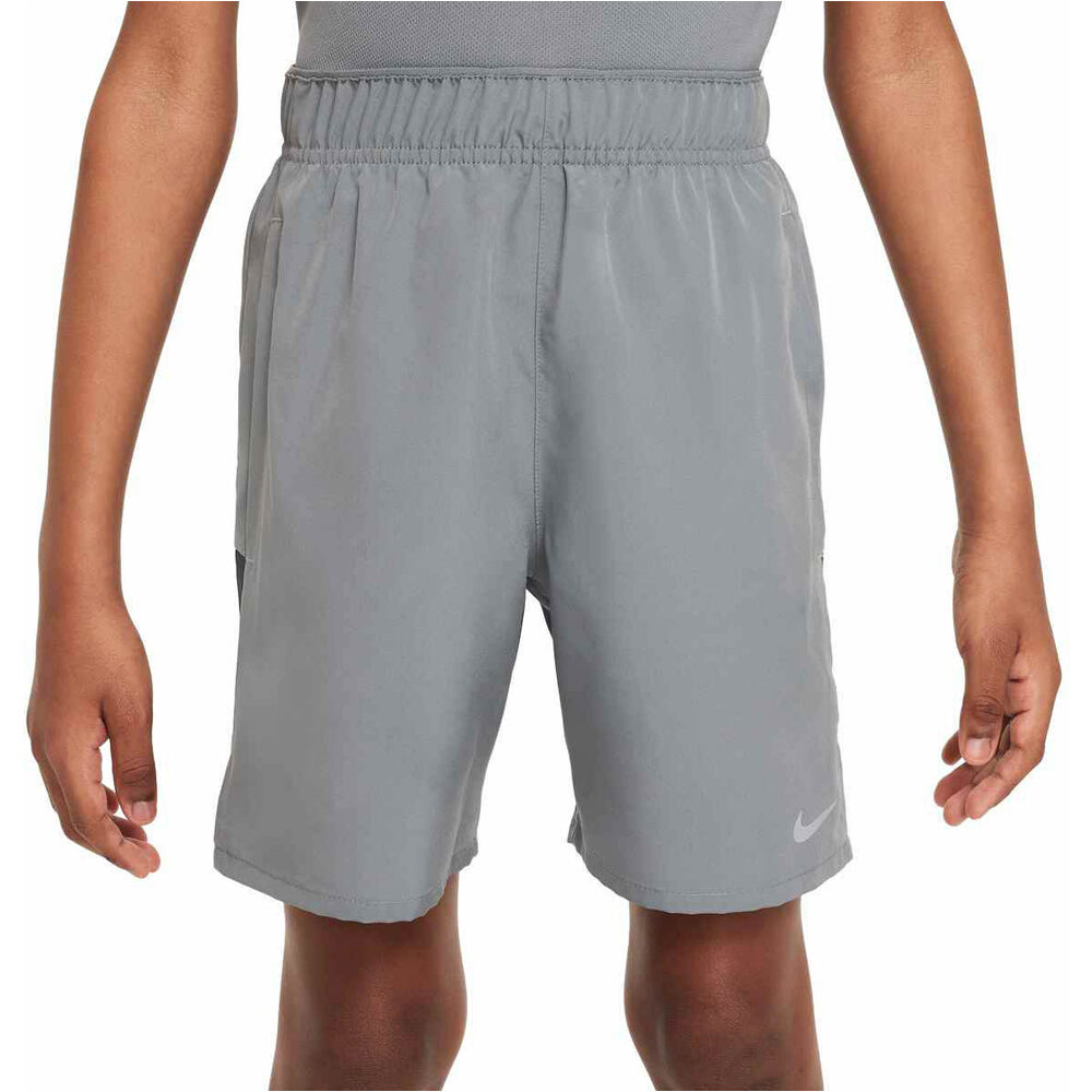 Nike bermuda niño B NK DF CHALLENGER SHORT vista frontal
