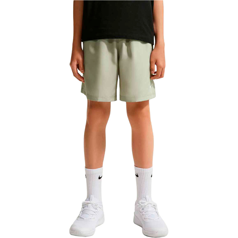 Nike bermuda niño B NK DF MULTI WVN SHORT vista frontal
