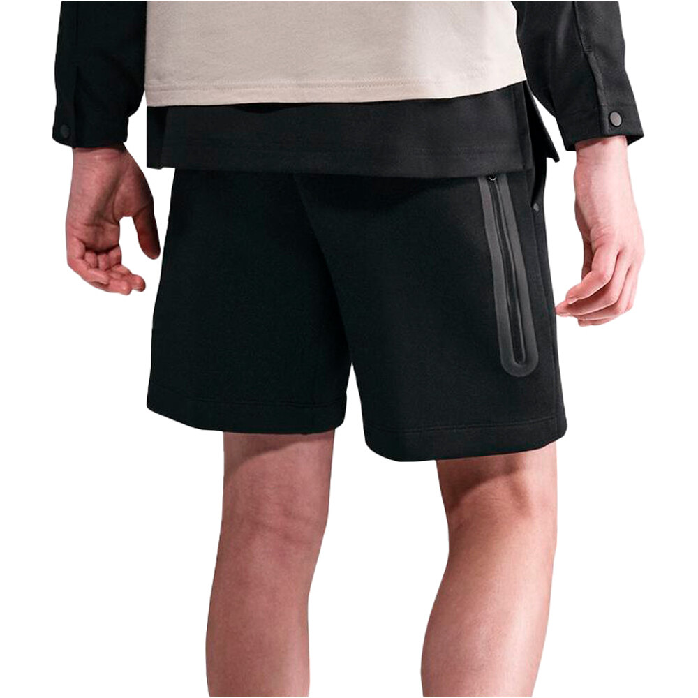 Nike bermuda niño B NSW TCH FLC SHORT - PD vista trasera