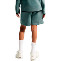 Nike bermuda niño B NSW TCH FLC SHORT - PD vista trasera