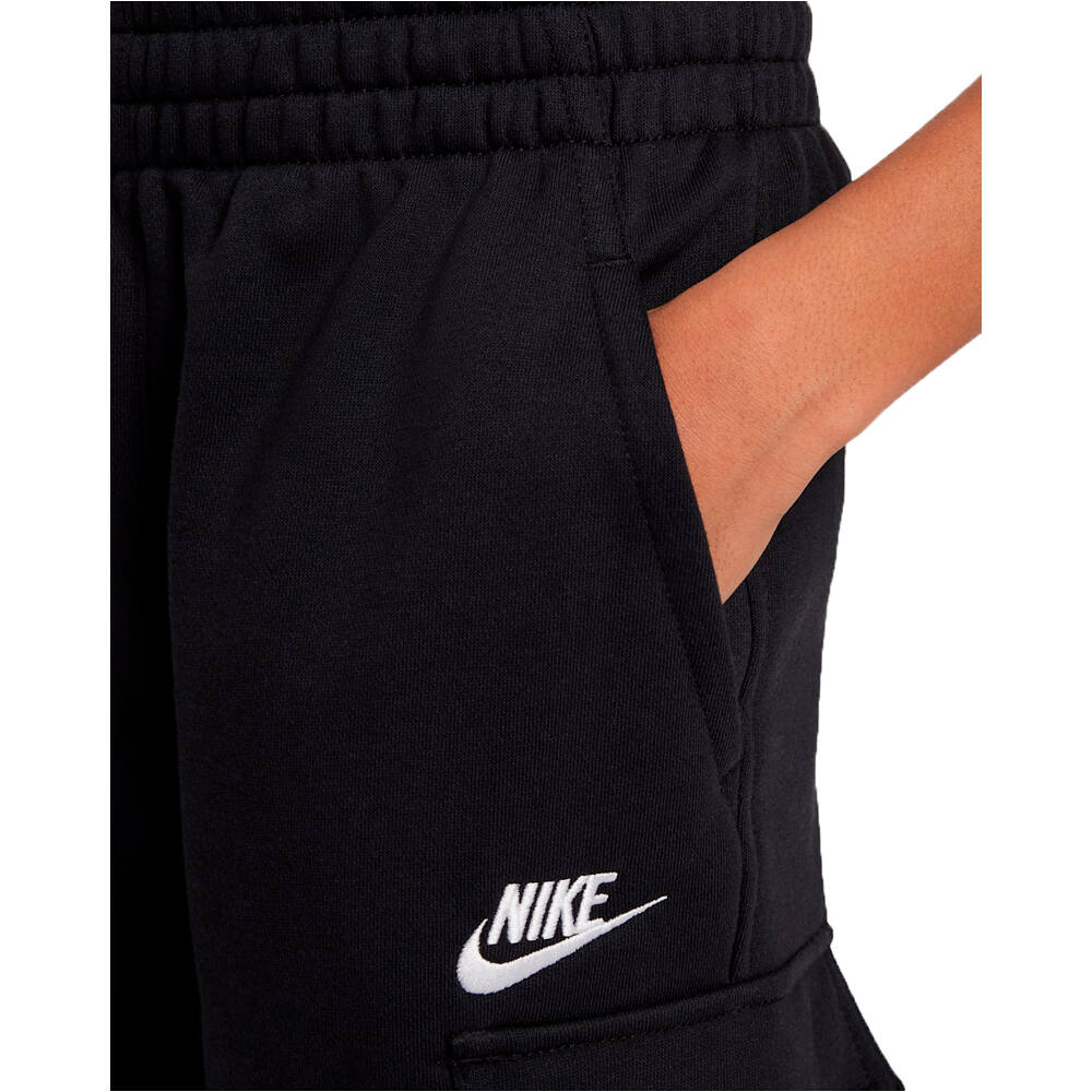 Nike bermuda niño K NSW CLUB FT CRGO SHORT LBR vista detalle
