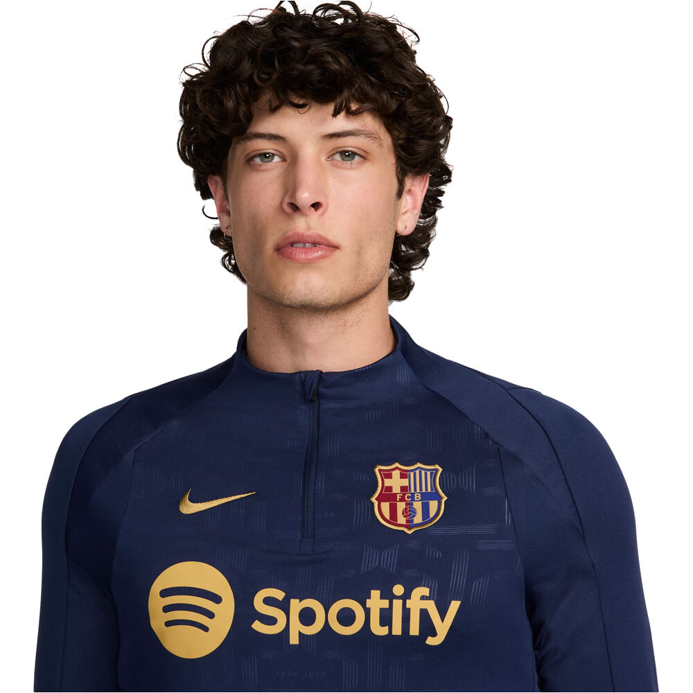 Nike camiseta de fútbol oficiales BARCELONA 25 MNK DF STRKDRILTOP KPMGXHM vista detalle