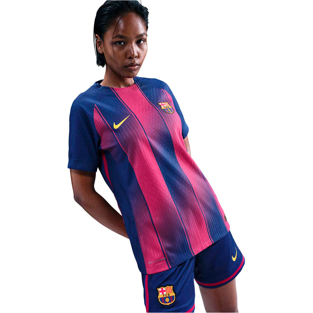 Nike camiseta de fútbol oficiales FCB WNK DFADVMATCH JSY SS HM vista detalle