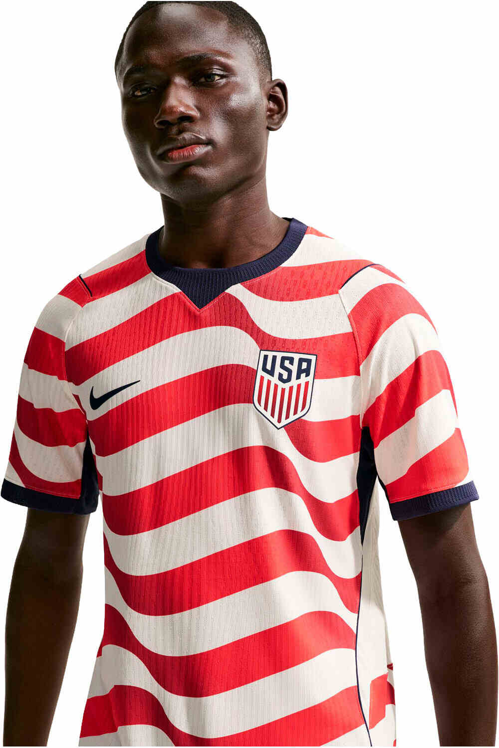 Nike camiseta de fútbol oficiales USA 26 M NK DF JSY SS MATCH HM BLRO vista detalle