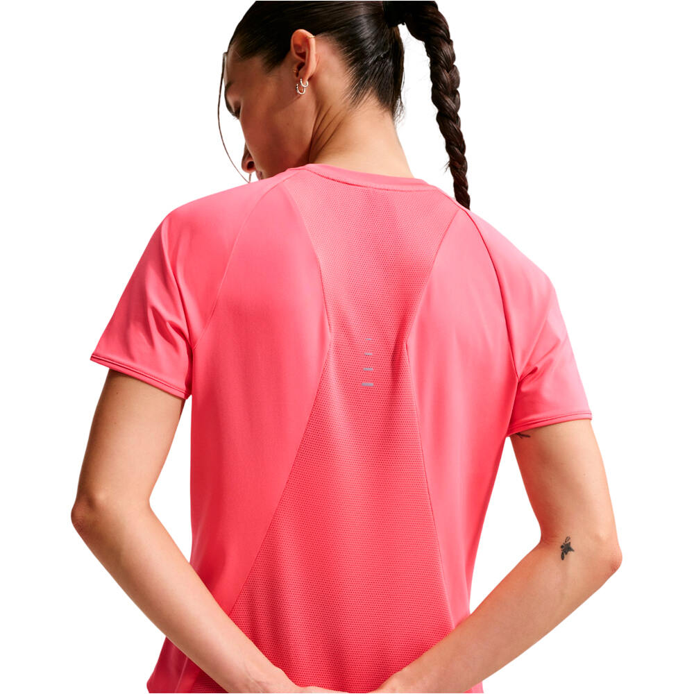 Nike camiseta entrenamiento manga corta mujer W NK SWIFT DF SS TOP 03