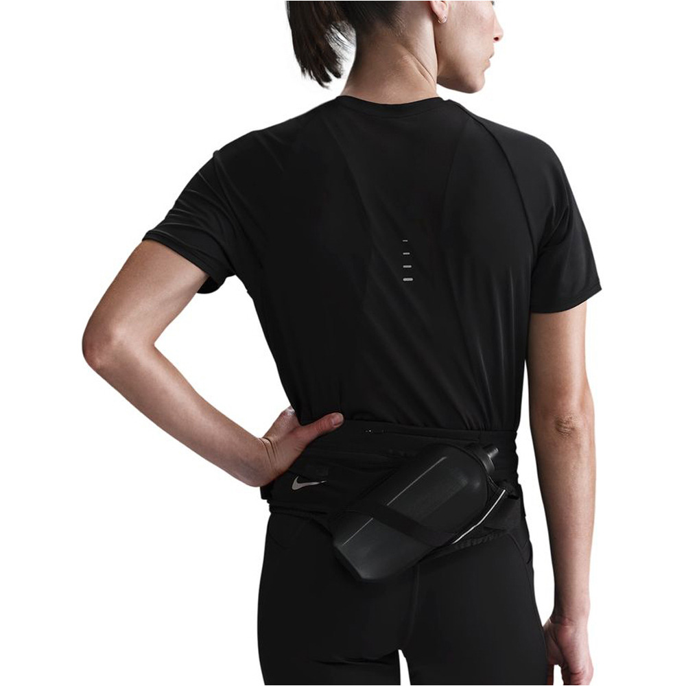 Nike camiseta entrenamiento manga corta mujer W NK SWIFT DF SS TOP vista trasera