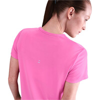 Nike camiseta entrenamiento manga corta mujer W NK TEMPO DF SS TOP vista detalle