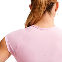 Nike camiseta entrenamiento manga corta mujer W NK TEMPO SWOOSH RUN DF SS 03