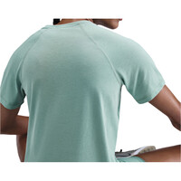 Nike camiseta entrenamiento manga corta mujer W NK TRAIL DF SS TOP 03