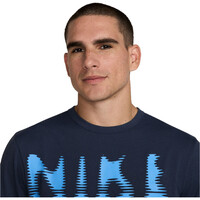 Nike camiseta fitness hombre M NK DF UV HYVERSE SS SWOOSH vista detalle