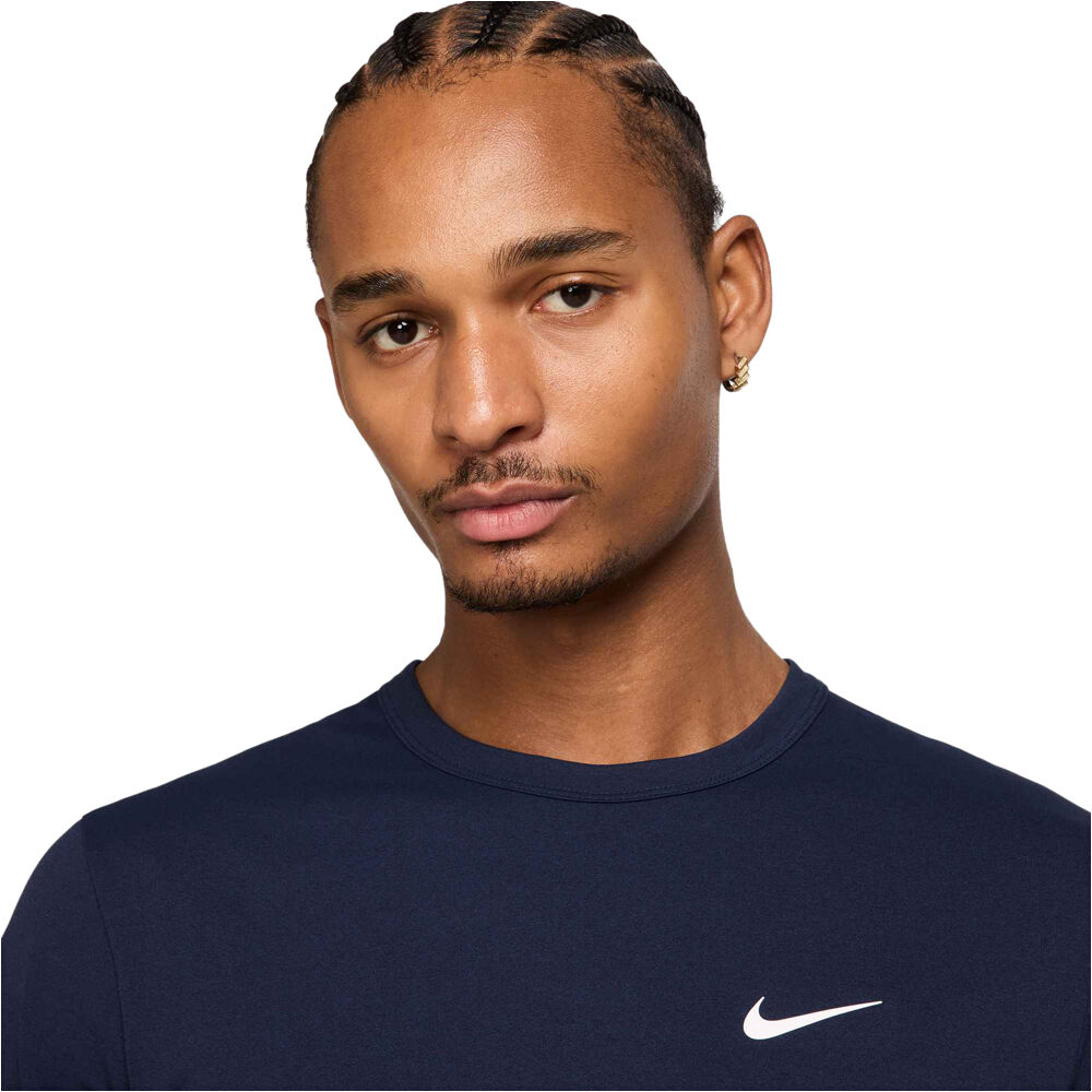 Nike camiseta fitness hombre M NK DF UV HYVERSE SS vista detalle