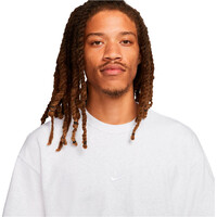 Nike camiseta manga corta hombre M NSW PREM ESSNTL SUST TEE vista detalle