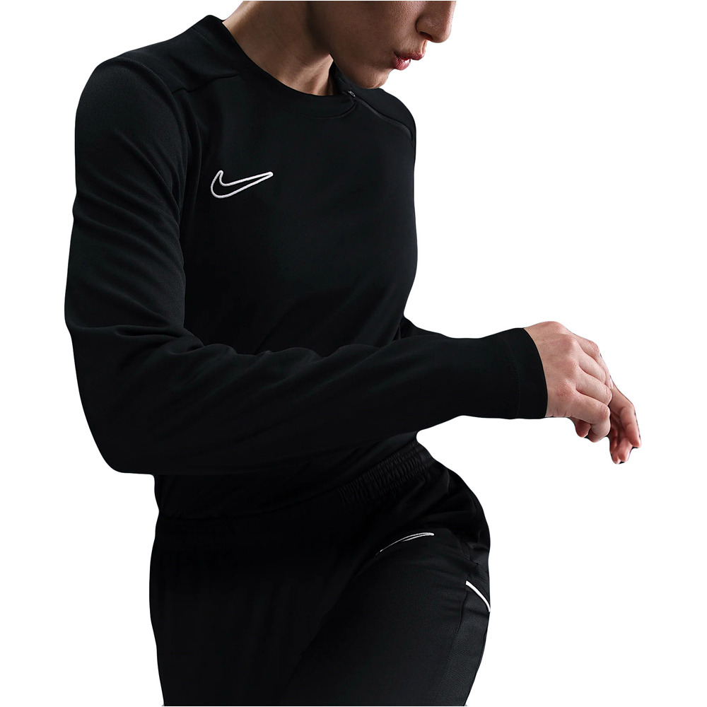 Nike camiseta manga corta mujer W NK DF ACD25 CREW TOP BR vista detalle