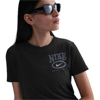 Nike camiseta manga corta mujer W NSW CLUB SS TEE CC vista detalle