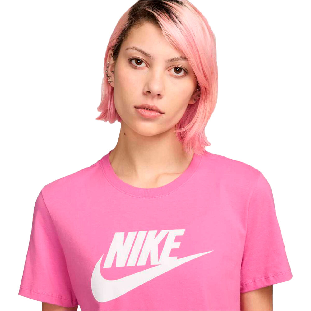 Nike camiseta manga corta mujer W NSW CLUB SS TEE ICN FTRA vista detalle