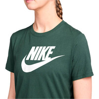 Nike camiseta manga corta mujer W NSW CLUB SS TEE ICN FTRA vista detalle