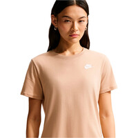 Nike camiseta manga corta mujer W NSW CLUB SS TEE vista detalle