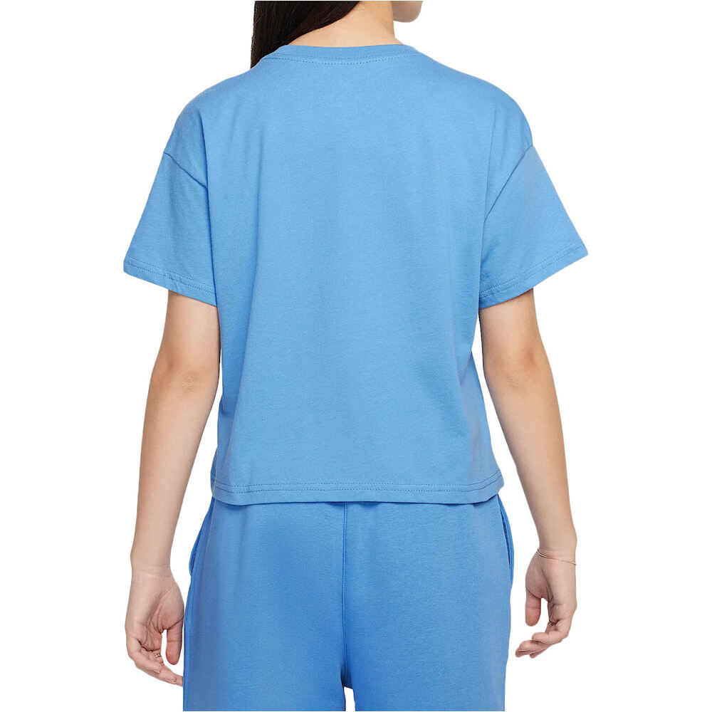 Nike camiseta manga corta niña G NSW TEE BOXY ESSNTL LBR vista trasera