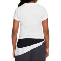 Nike camiseta manga corta niña G NSW TEE SS SLIM MOD CROP vista trasera