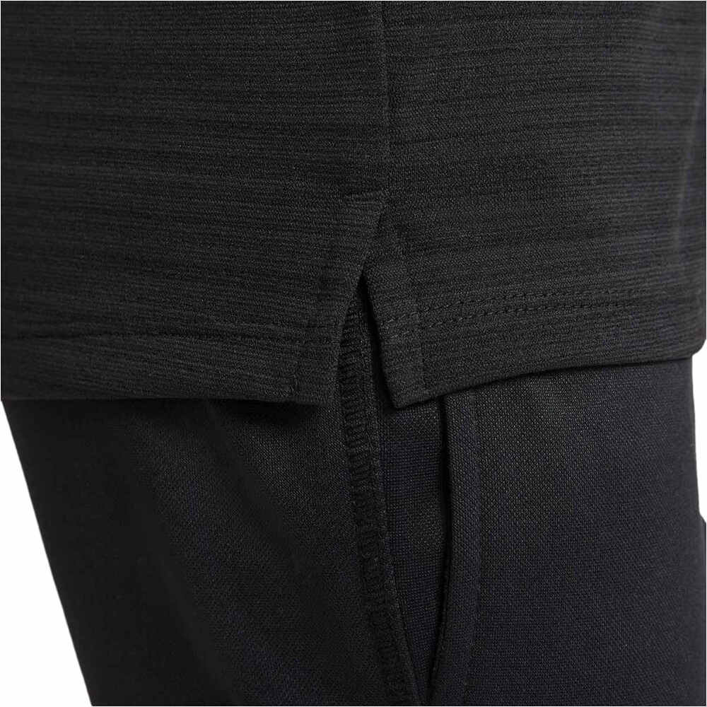 Nike camiseta manga corta niño B NK DF SS MILER TOP 04